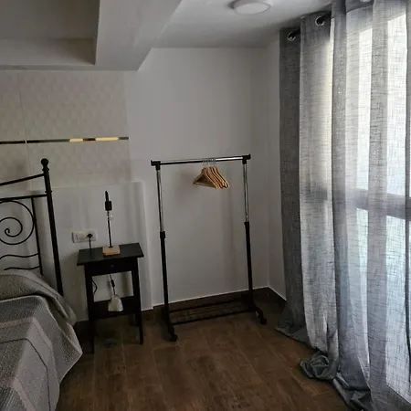 With Stunning Views In 50 M² + Close To The Sea *