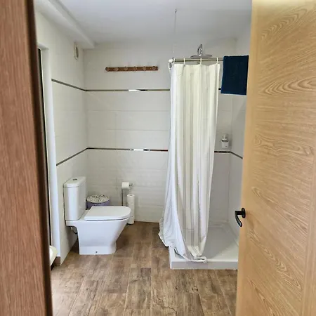 Apartment With Stunning Views In 50 M² + Close To The Sea *